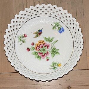 Hollohaza Hungary Classic Collection Lattice Edge Bowl